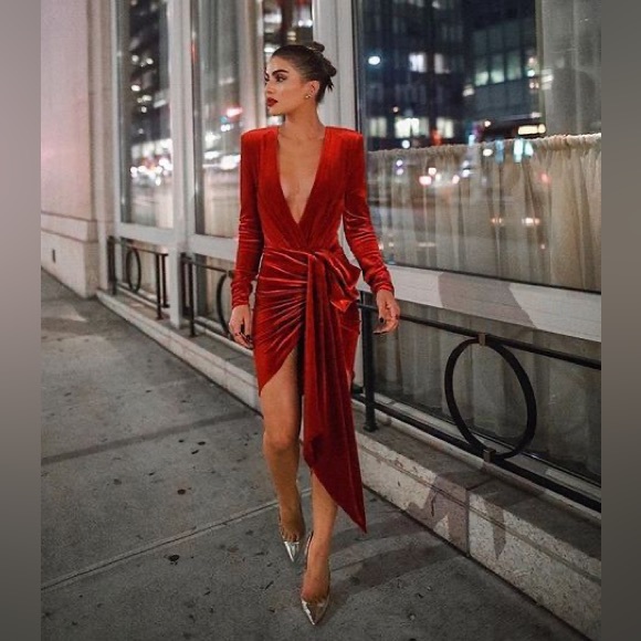 Charles Silver Metallic Pointed Toe Pumps - Picture 5 of 5